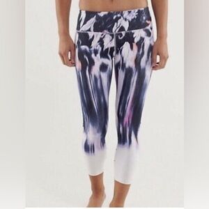 Lululemon Wunder Under Crop Mirage Indigo Size 8 *RARE*